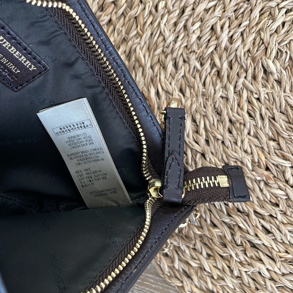 Burberry mini Clara wristlet pochette - Picture 11 of 16